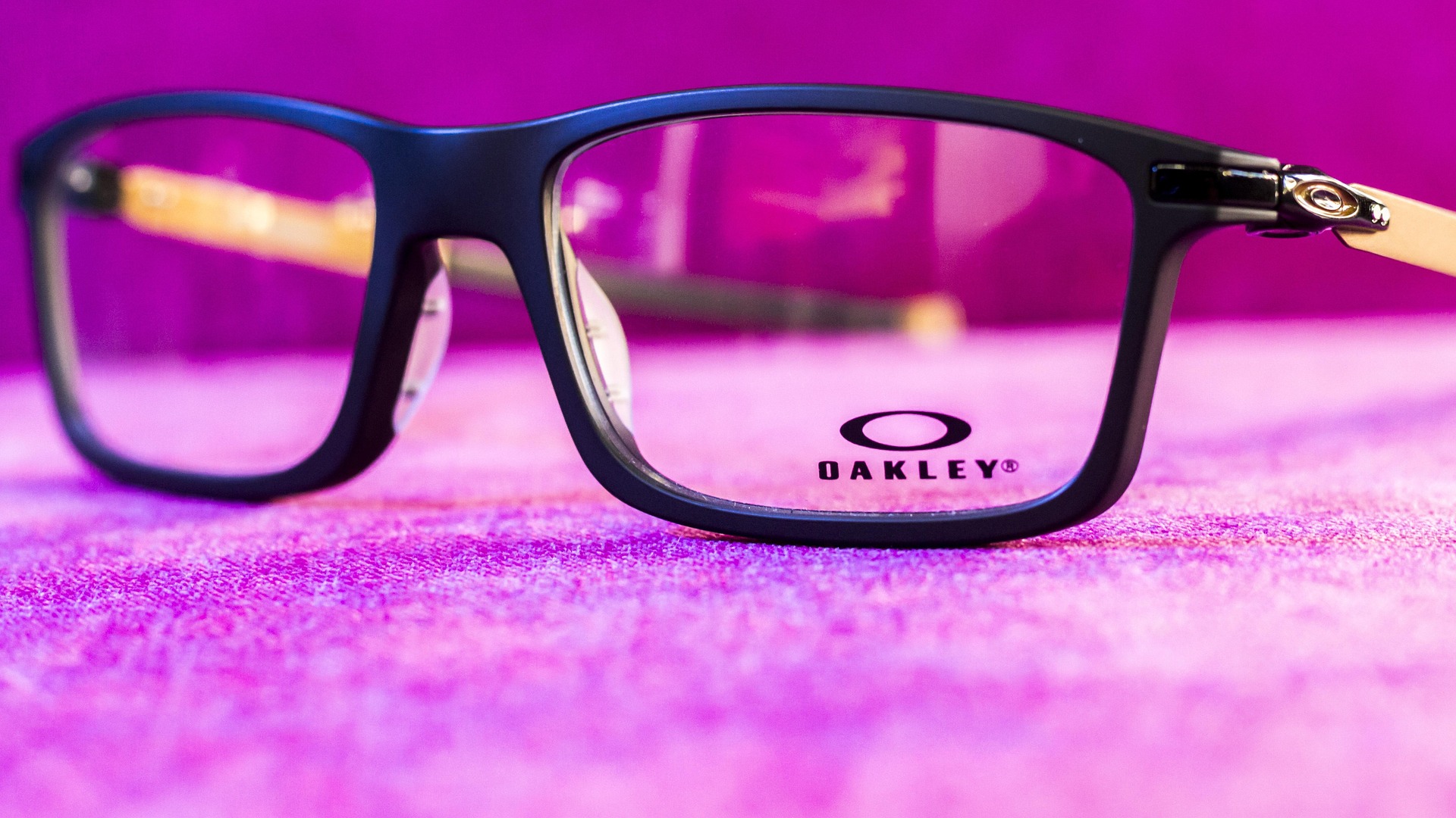 Eyeglass frames displayed in an optical practice